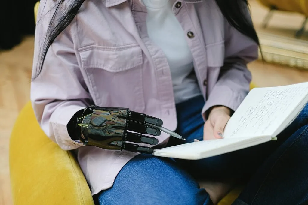 Как разширеното машинно обучение променя индустриите